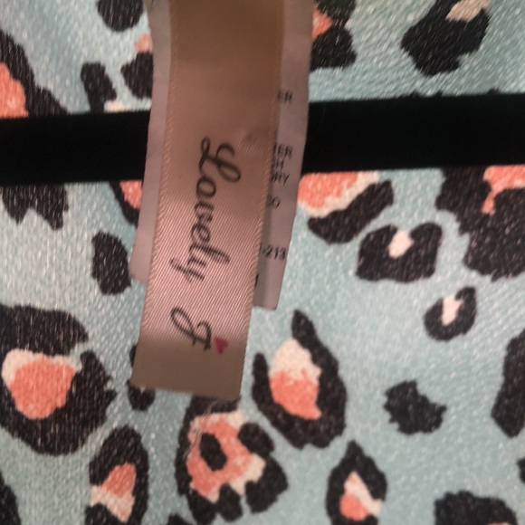 Lovely J kimono in aqua leopard with pink & black spots. Size is medium. - Picture 4 of 5